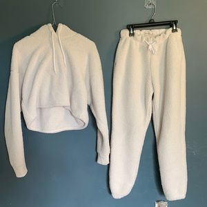 Gilly Hicks Hollister Lounge set!